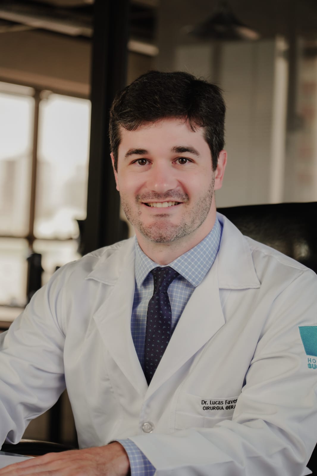 Foto profissional do Dr. Lucas